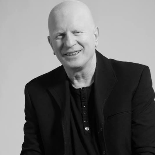 אלי לוזון מוציא שיר חדש ומוסיף משפט: "איזו מדינה, 40 שנה ודבר לא השתנה"